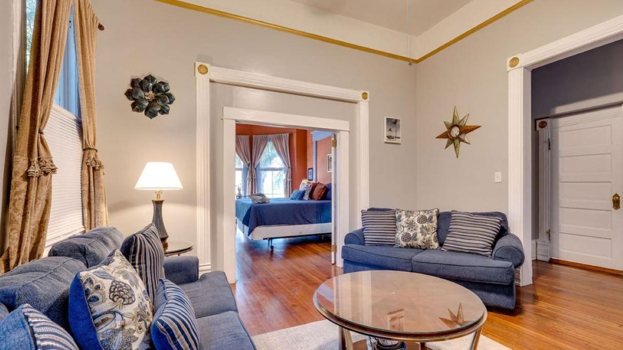 Elegant 2 Bed Directly On Forsyth Park Apartment Savannah Luaran gambar