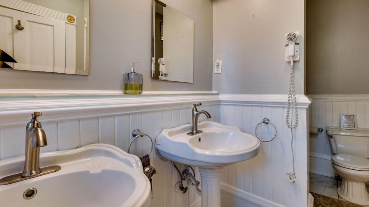 Elegant 2 Bed Directly On Forsyth Park Apartment Savannah Luaran gambar